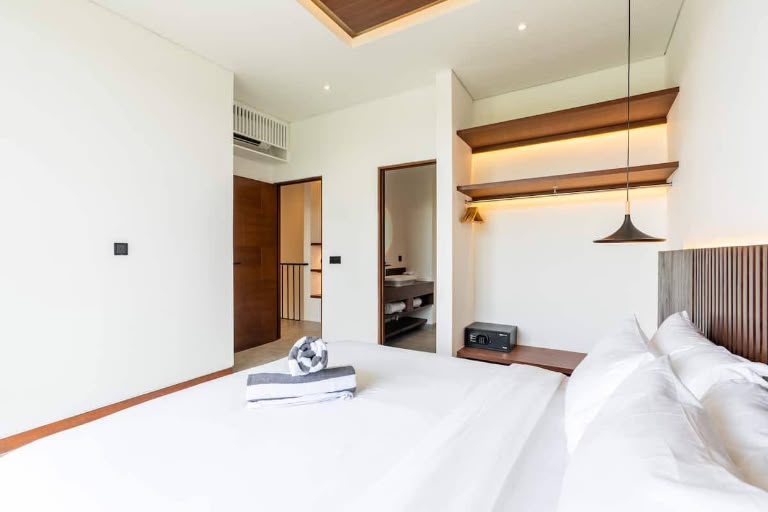 Villa 4 Bed PO-4297