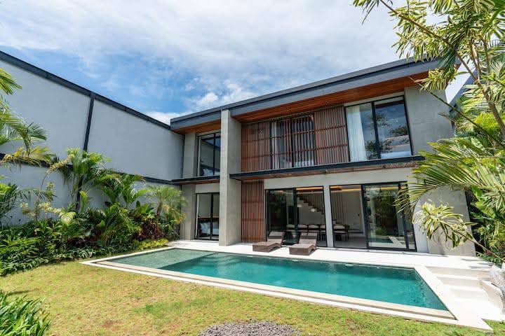 Villa 4 Bed PO-4297