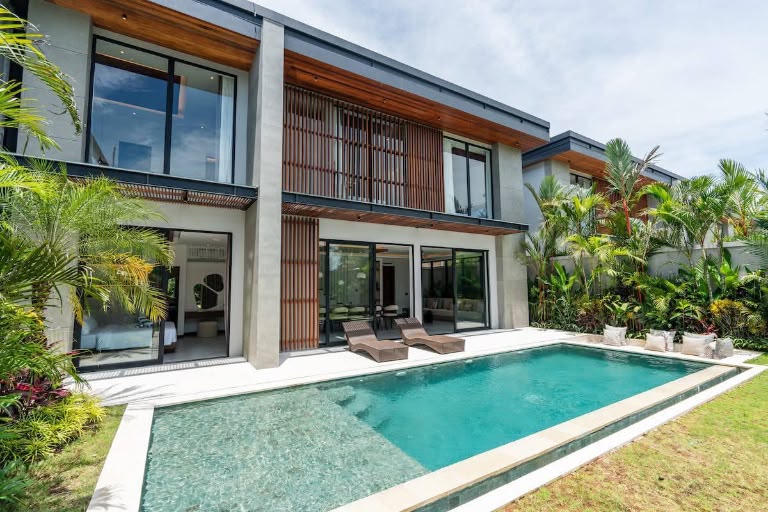 Villa 4 Bed PO-4297