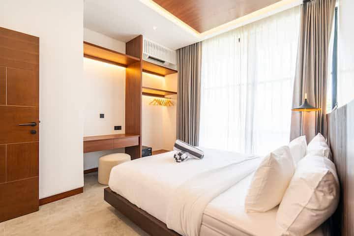 Villa 4 Bed PO-4297