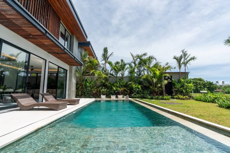Villa 4 Bed PO-4297