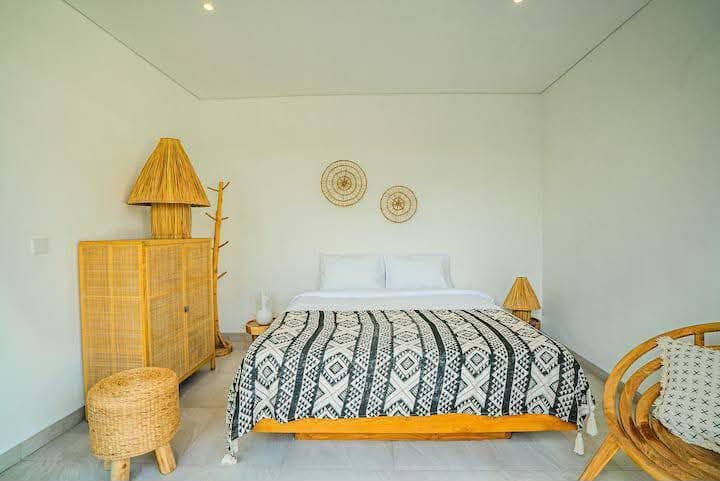 Villa 4 Bed PO-4294