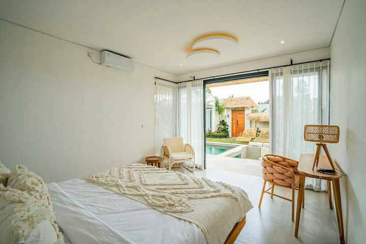 Villa 4 Bed PO-4294
