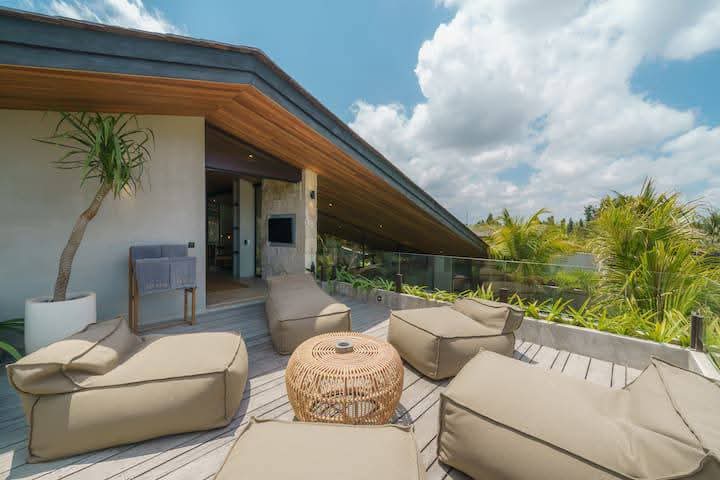 Villa 4 Bed PO-3880