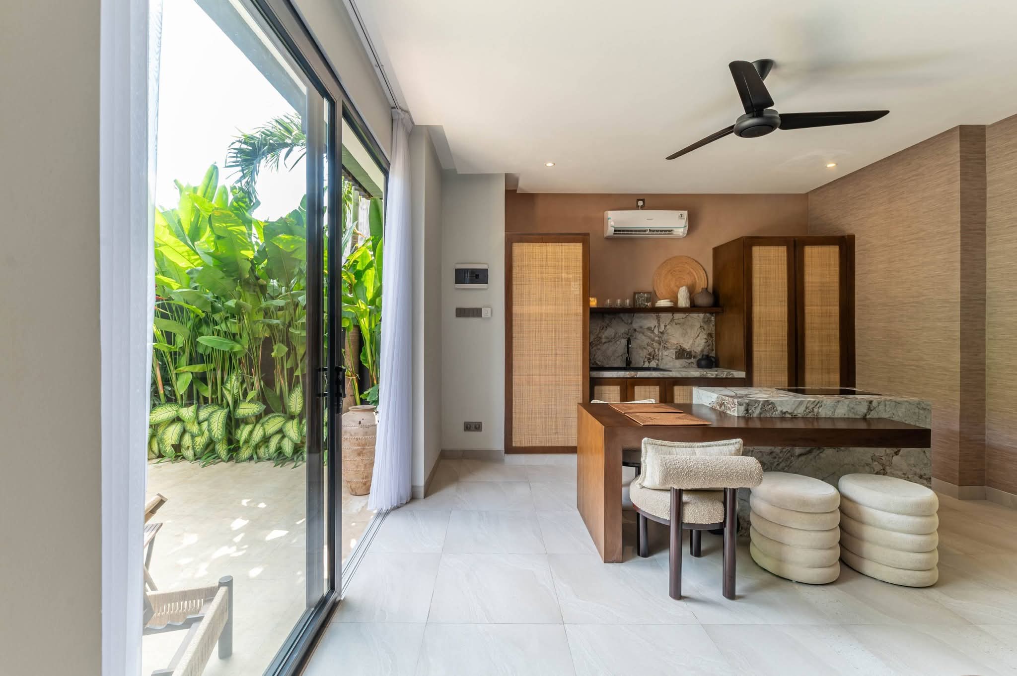 Villa 1 Bed In Pererenan DM-4393
