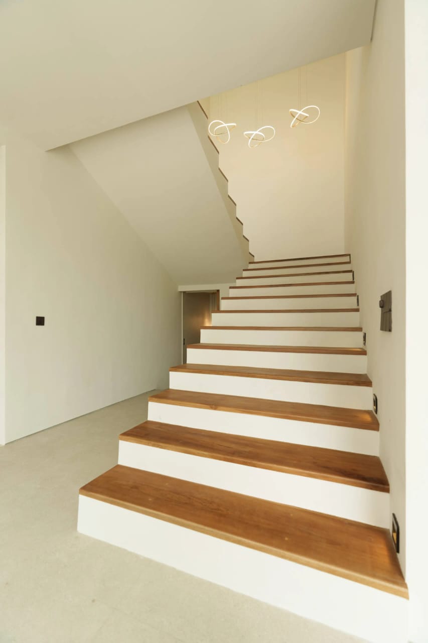 Villa 4 Bed PO-4007