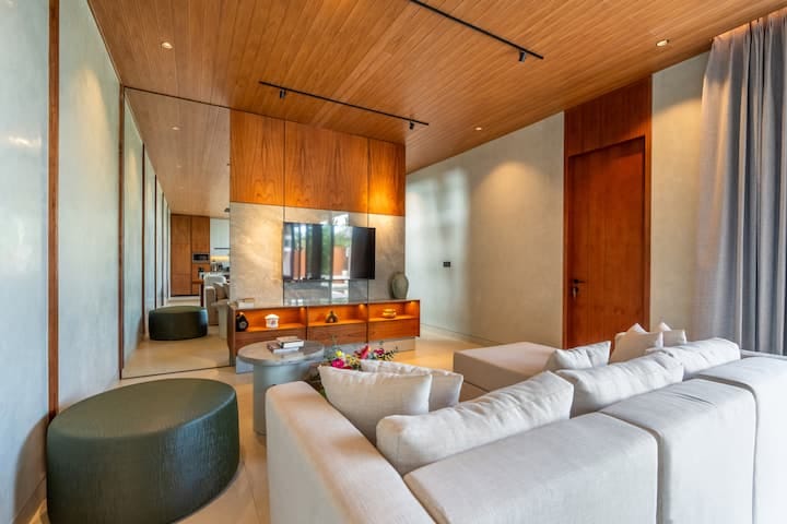 Villa 4 Bed PO-4422