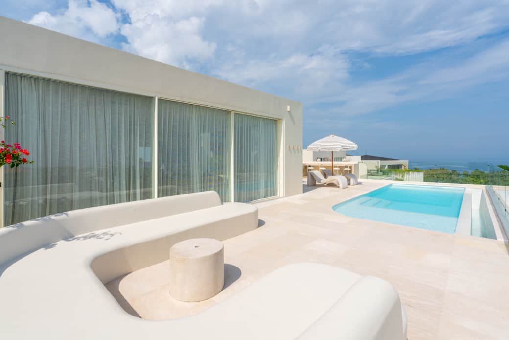 Villa 5 Bed In Uluwatu,South Kuta Bali PO-4081