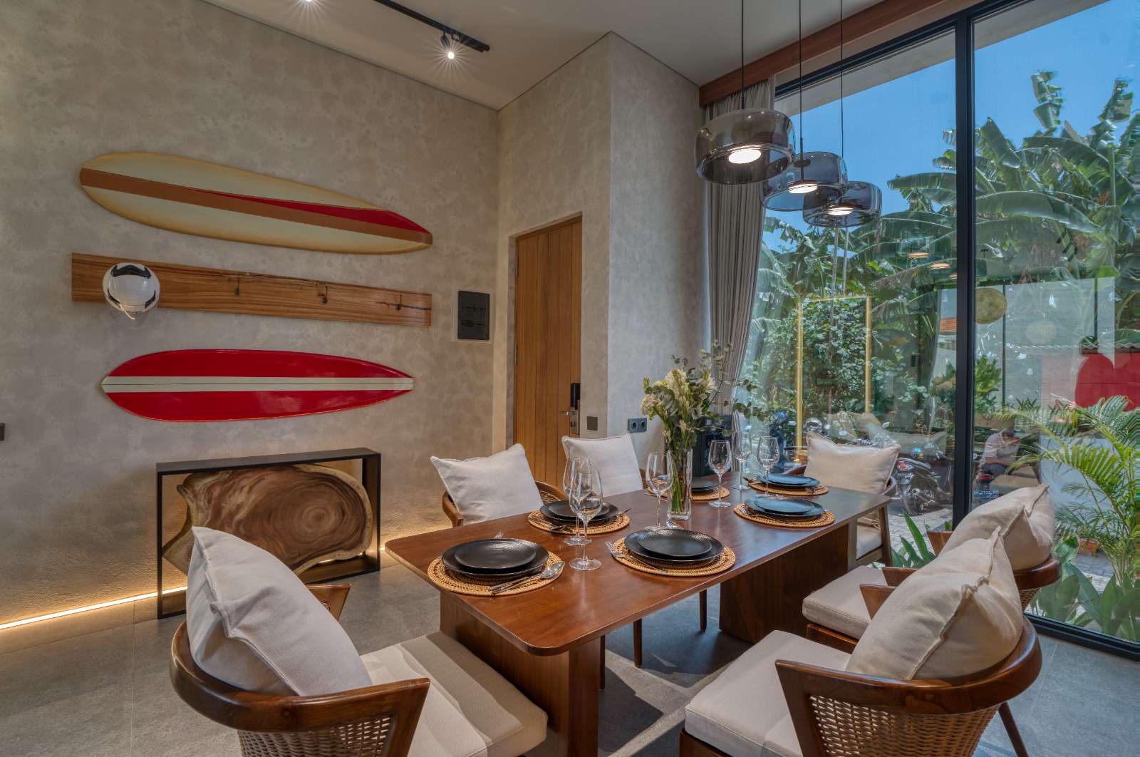 Villa 2 Bed In Melasti Beach LU-3907