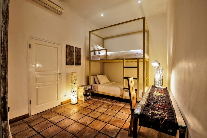 Villa 3 Bed In Umalas PO-3877