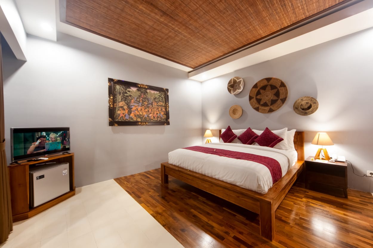Villa 6 Bed In Seminyak PO-4402